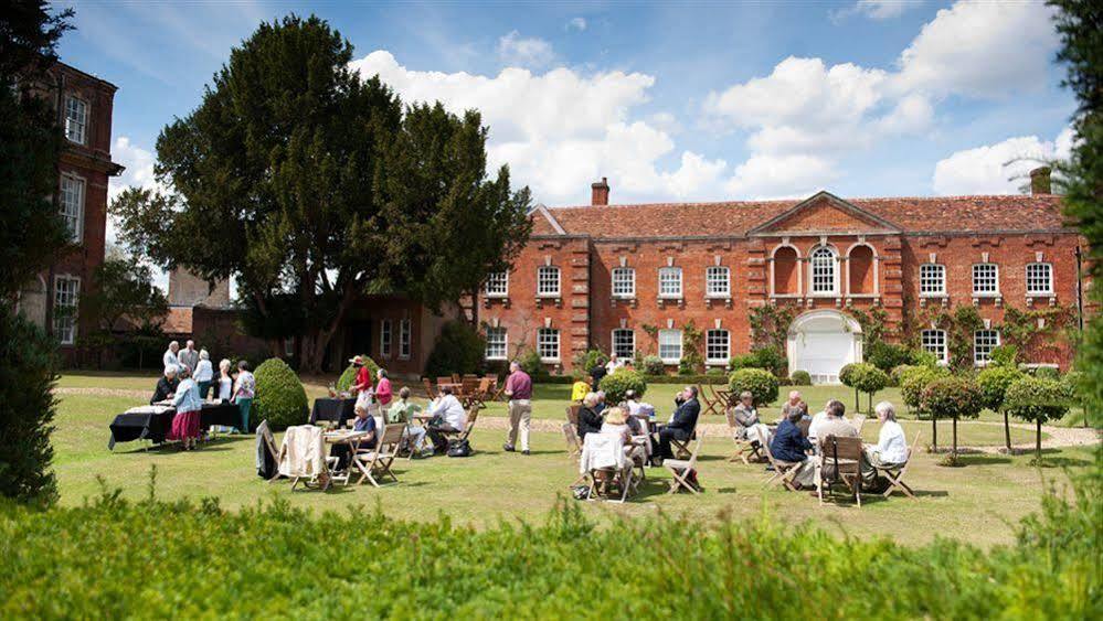 Hotel Chicheley Hall Exterior foto