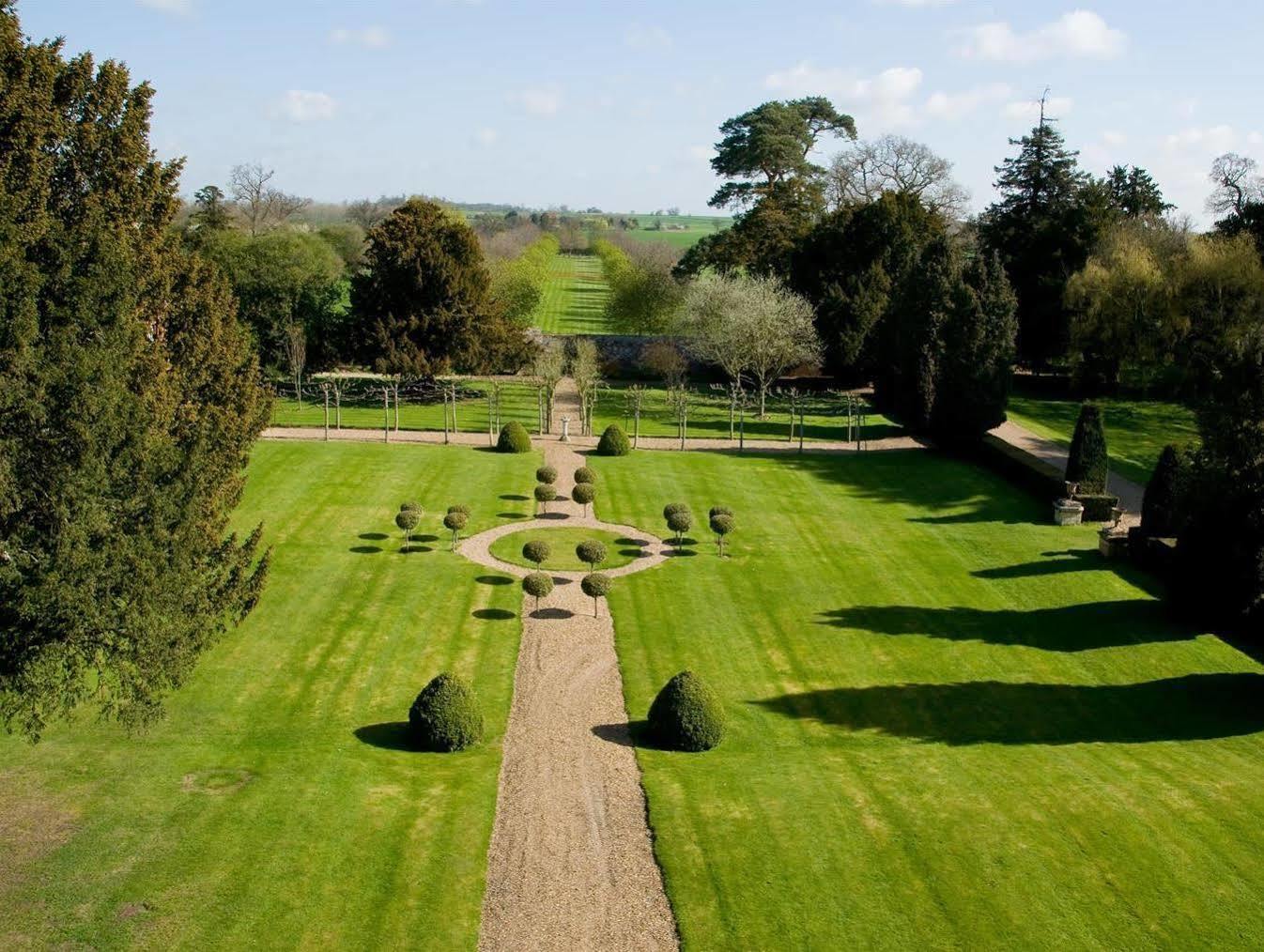 Hotel Chicheley Hall Exterior foto